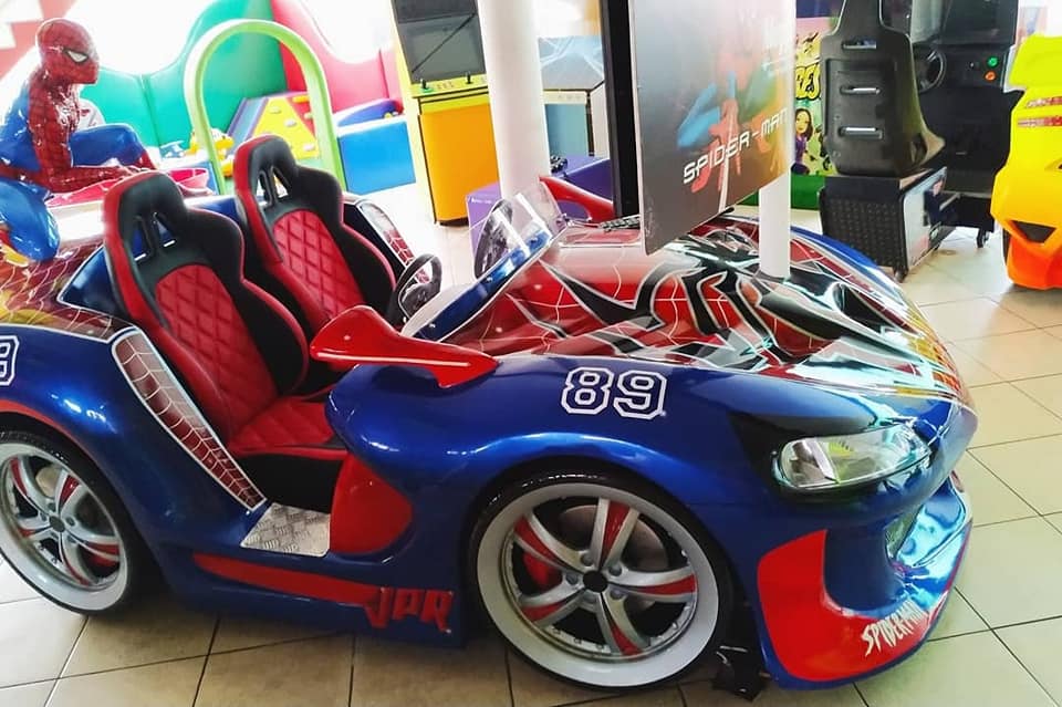Carrinho do Homem-Aranha para crianças